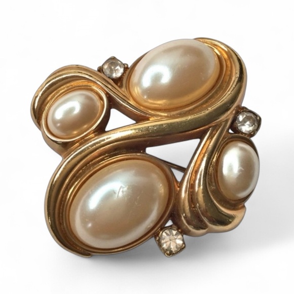 Vintage MONET Gold-Tone Faux Pearl & Rhinestone Brooch - Rare - Picture 5 of 12